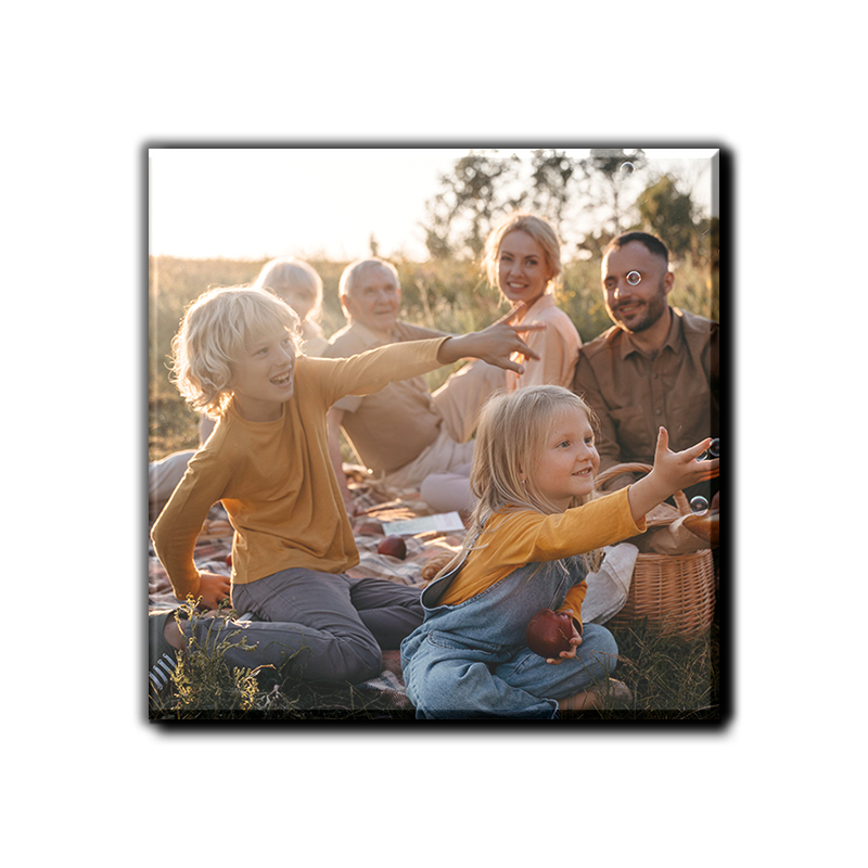 Bewaar je mooiste herinneringen op een duurzame houten magneet.