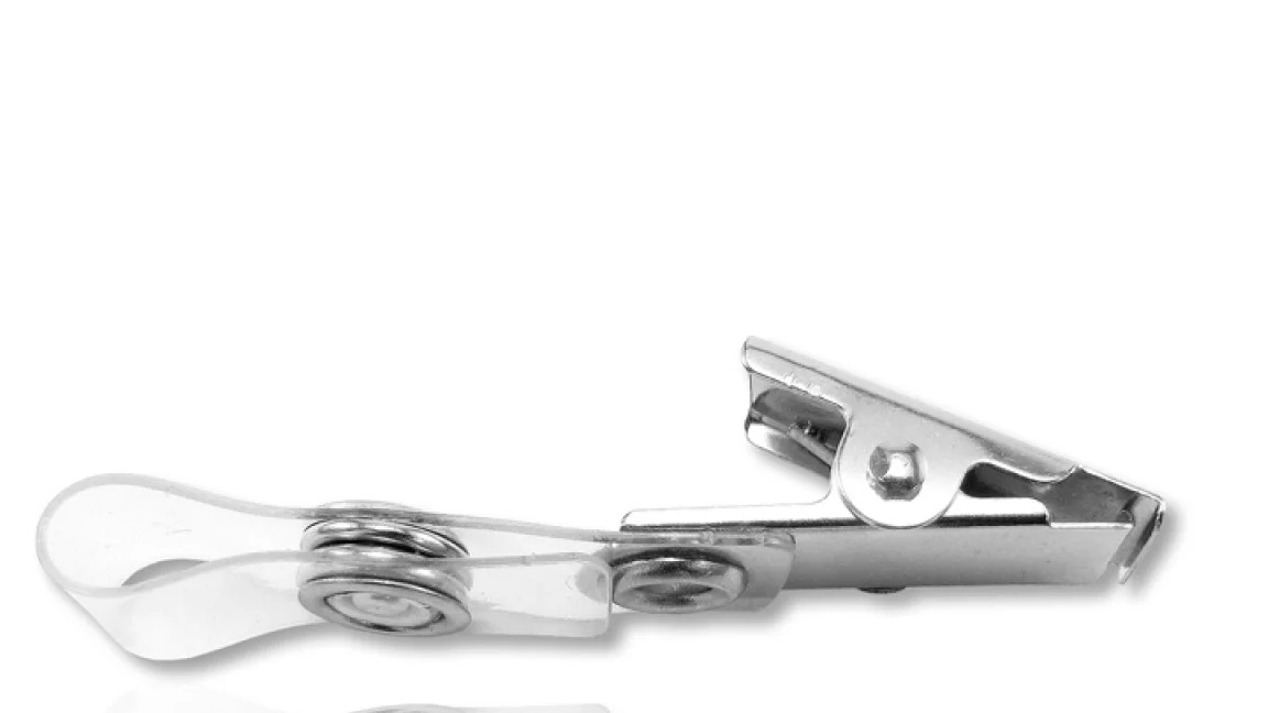 Stevige metalen krokodillenklem met professionele zilverkleurige afwerking.