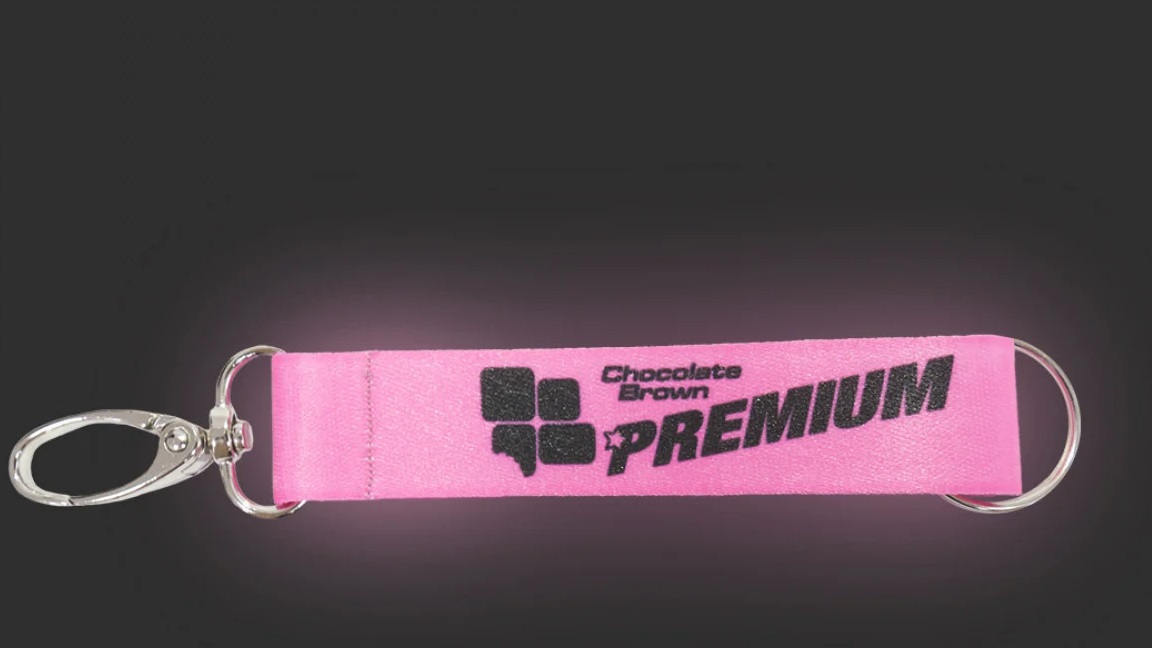 Beweegbare sleutelring en karabijnhaak voor maximaal gebruiksgemak.