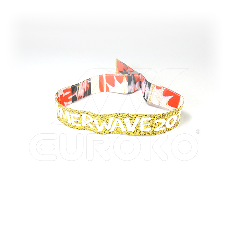 Luxe goud- en zilverdraden voor een opvallend design.