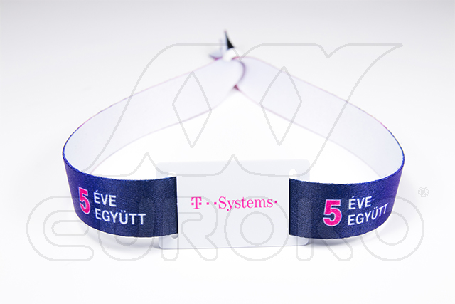 Verstelbare sluiting past perfect bij elke polsmaat.