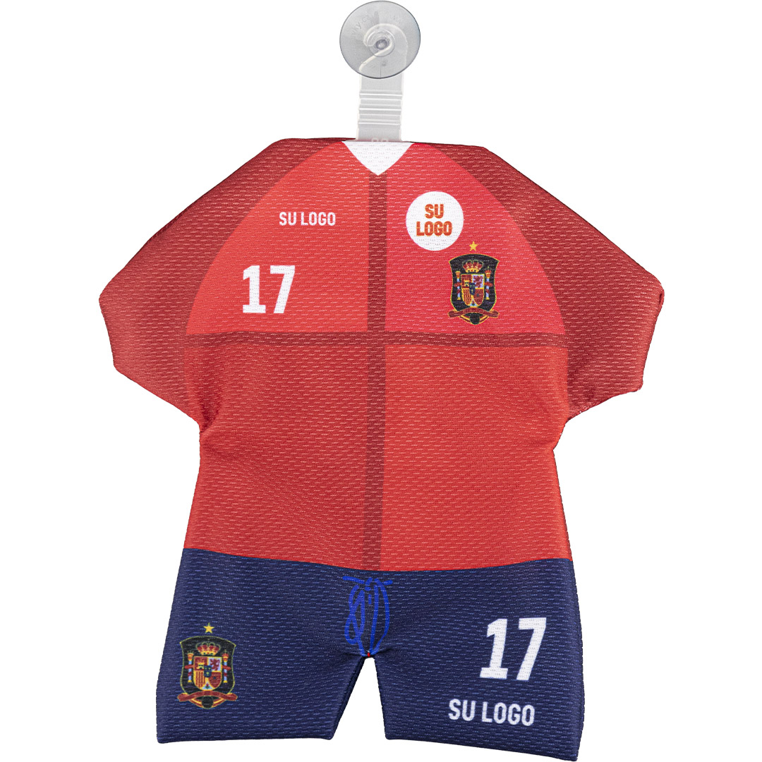 Personaliseer elk detail met je eigen naam, nummer en clubkleuren.